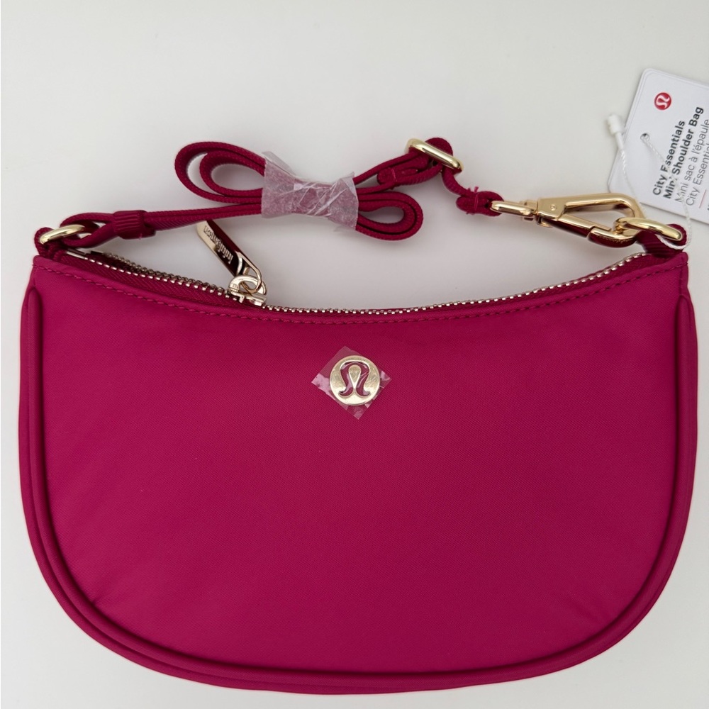 🌸Lululemon City Essentials Mini Shoulder Bag 1L NWT - Picture 2 of 10